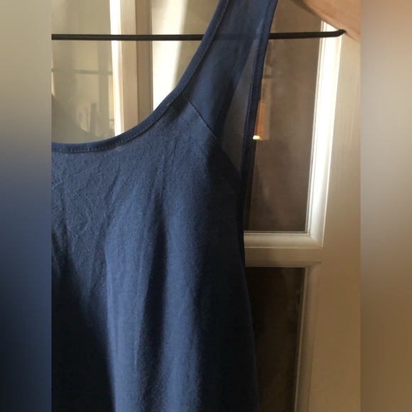 5/25 SALE 🌸🌸🌸Avisa womens workout razor back tank in navy blue size medium - Picture 2 of 5